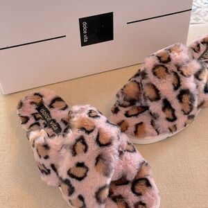 DOLCE VITA Faux Fur Slippers - Pink Leopard Print - Women’s Size 8 - New